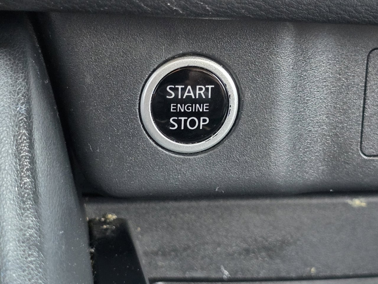 Used 2021 Nissan Rogue SL AWD/4WD image 30