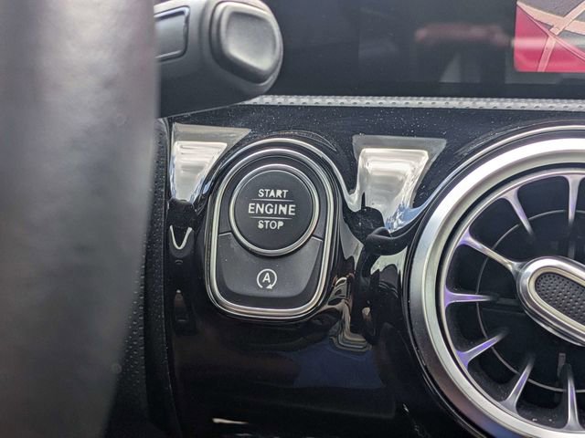 Used 2020 Mercedes-Benz CLA 250 image 28