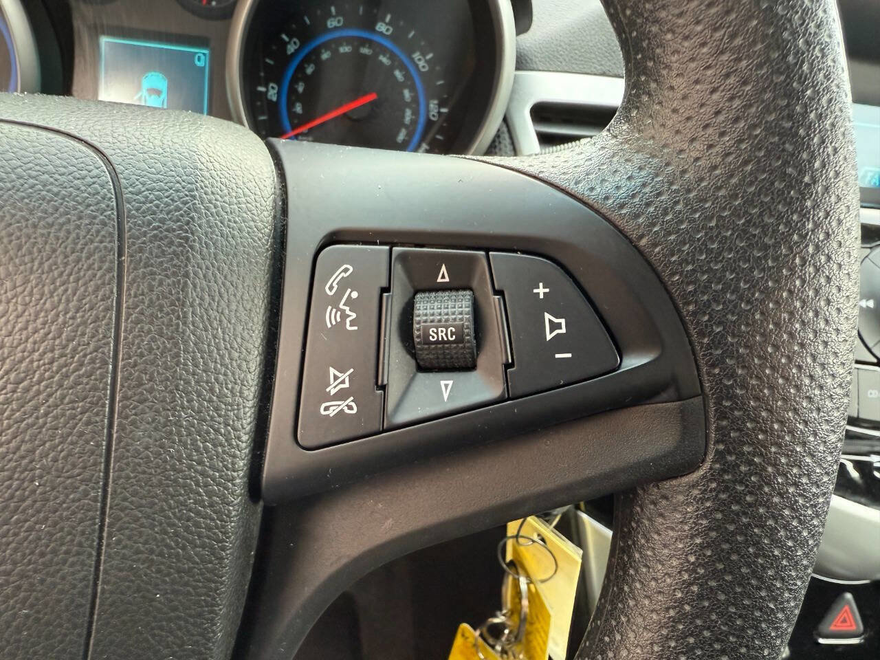 Used 2016 Chevrolet Cruze LT image 18