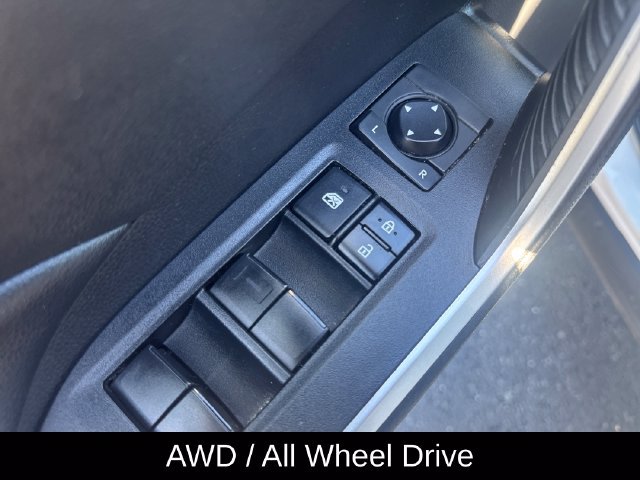Used 2020 Toyota RAV4 LE w/ All Weather Liner Package AWD/4WD image 13