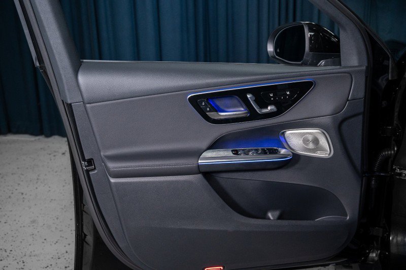 New 2026 Mercedes-Benz GLC 300 image 12