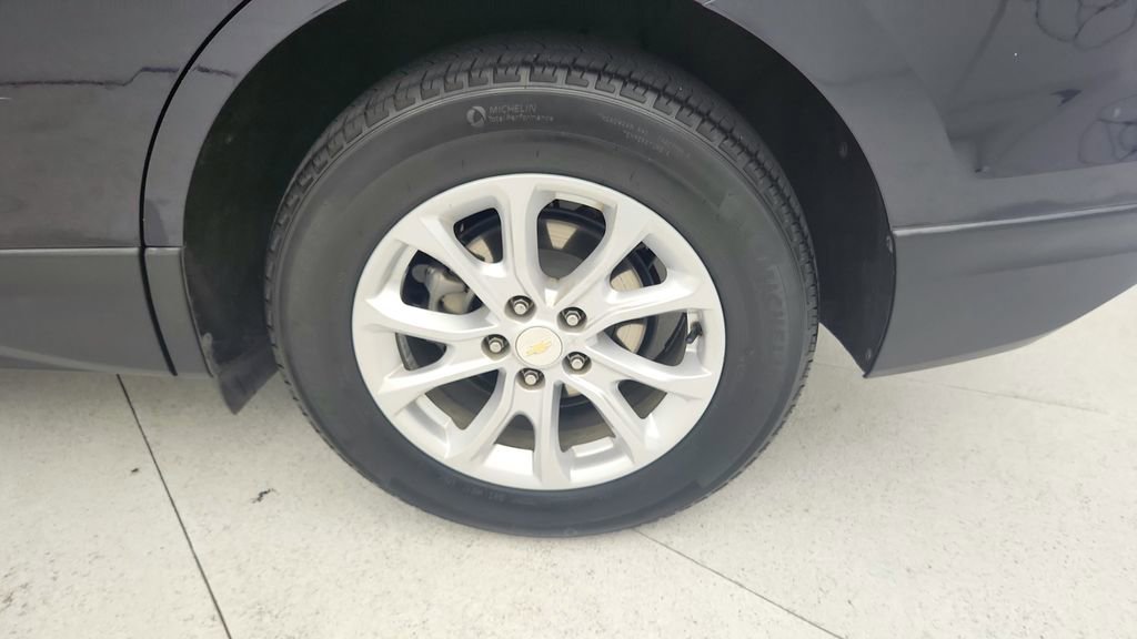Used 2020 Chevrolet Equinox LS w/ LS Convenience Package FWD image 25