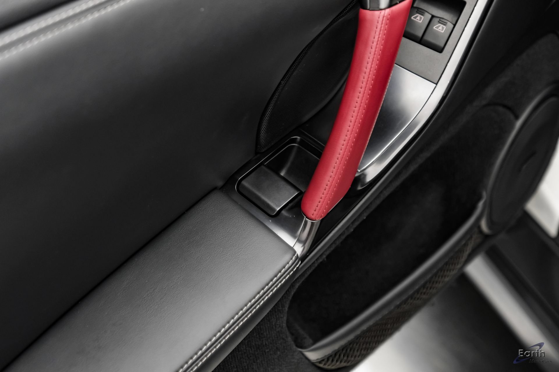 Used 2014 Nissan GT-R Black Edition AWD/4WD image 95