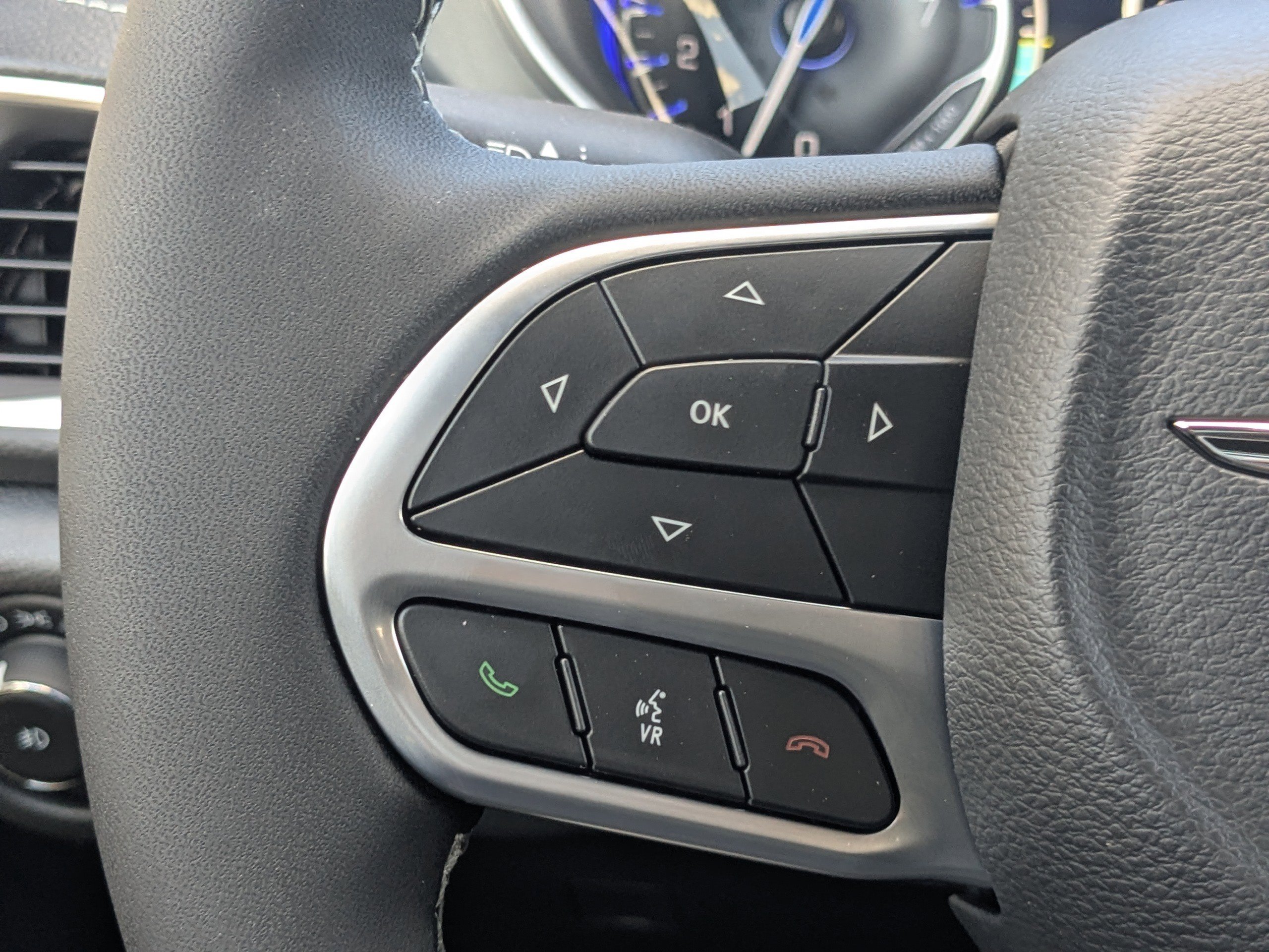 New 2026 Chrysler Pacifica Limited image 25