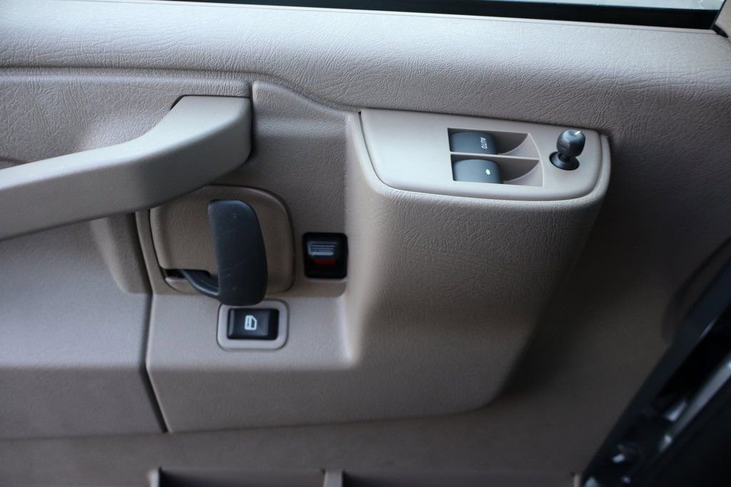 New 2025 Chevrolet Express 3500 w/ Driver Convenience Package image 14