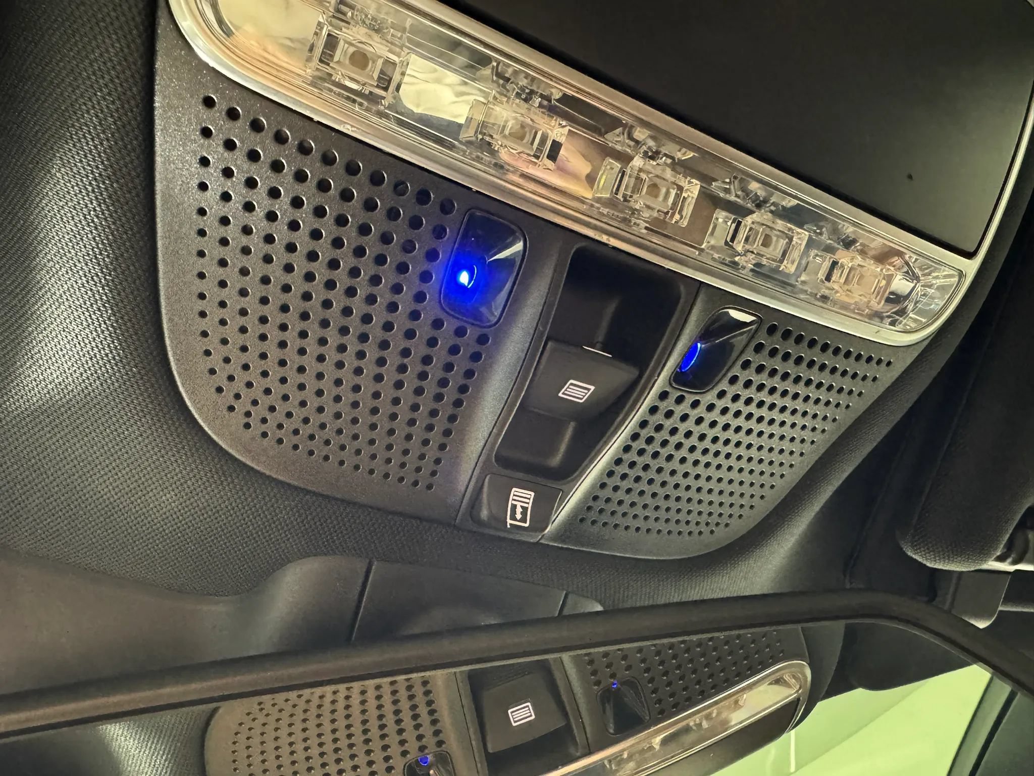 Used 2015 Mercedes-Benz S 550 Sedan image 24
