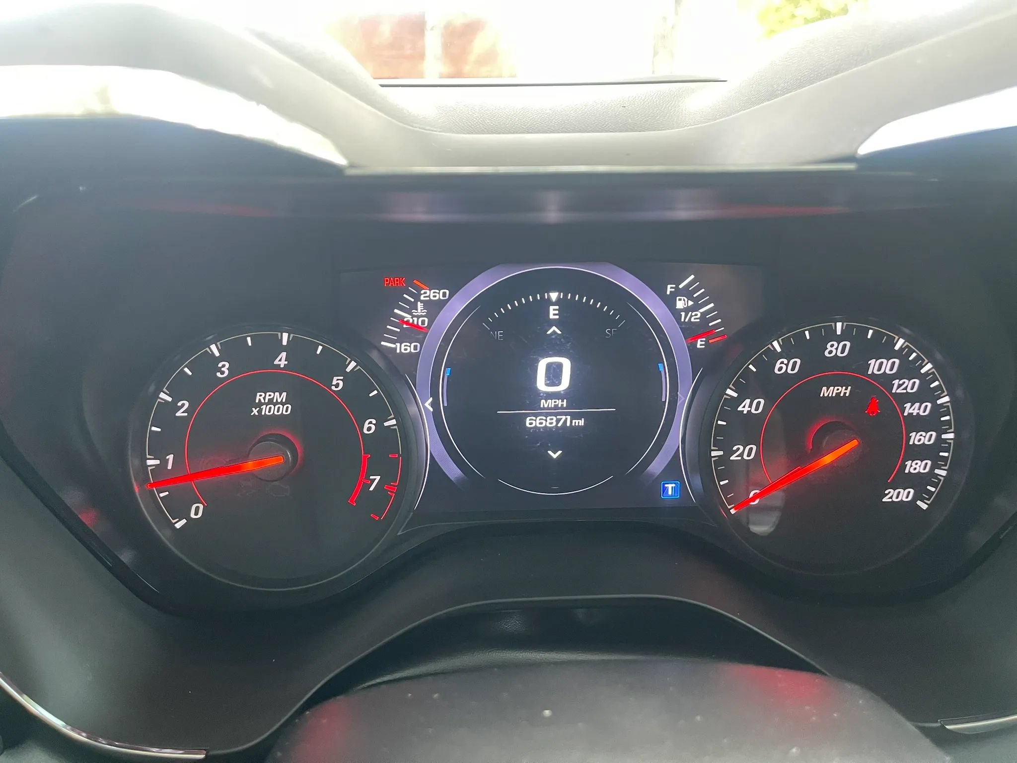 Used 2019 Chevrolet Camaro ZL1 RWD image 19