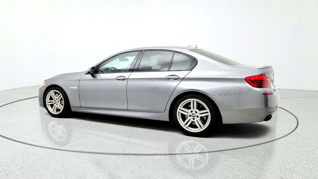 Used 2016 BMW 550i xDrive Sedan AWD/4WD image 7