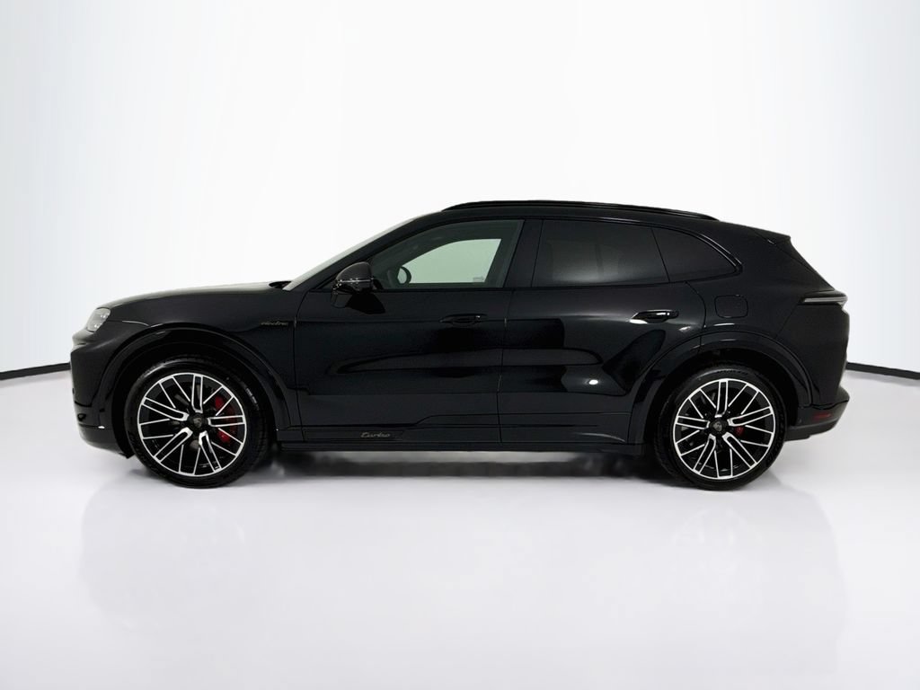 New 2026 Porsche Cayenne Turbo AWD/4WD image 2