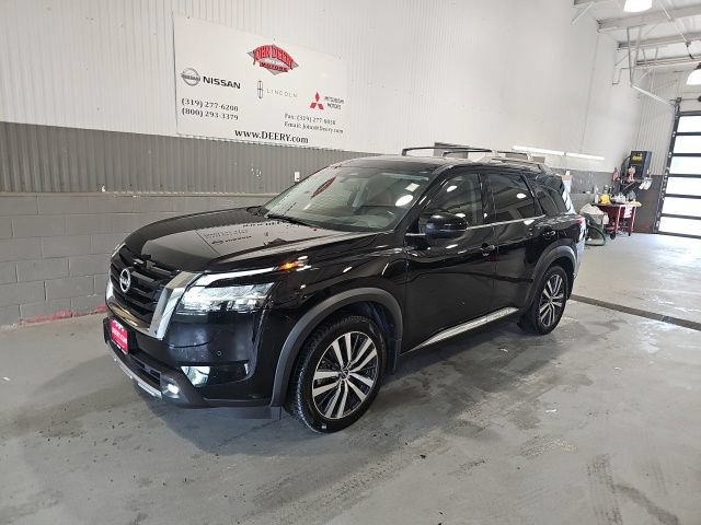 Certified 2022 Nissan Pathfinder Platinum w/ Cargo Package AWD/4WD image 7