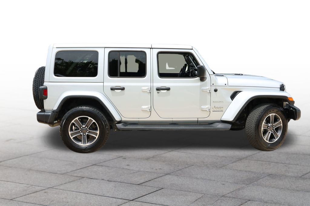 Used 2023 Jeep Wrangler Unlimited Sahara w/ Cold Weather Group AWD/4WD image 2