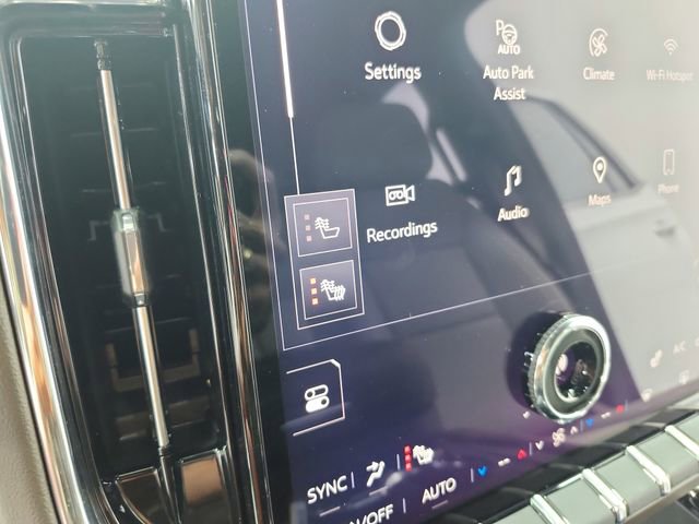 New 2026 GMC Yukon Elevation RWD image 32