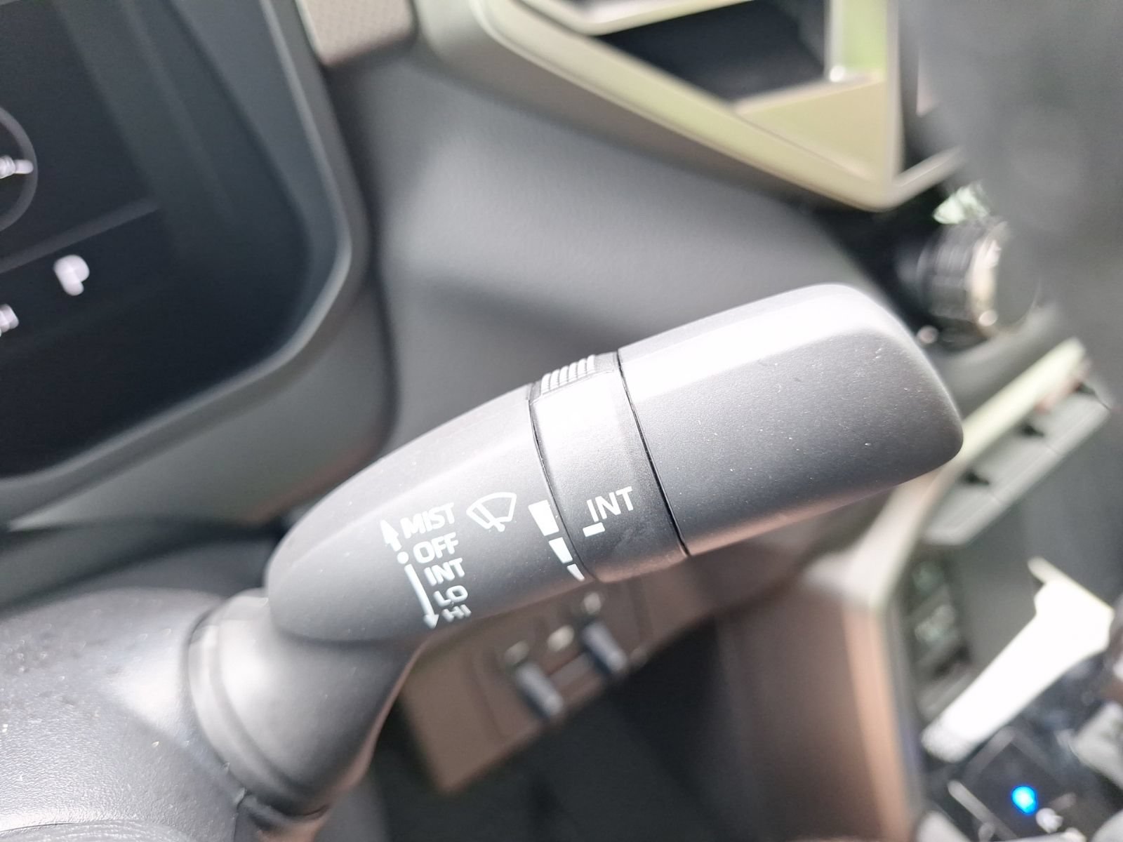 Used 2026 Toyota Tundra Limited AWD/4WD image 24