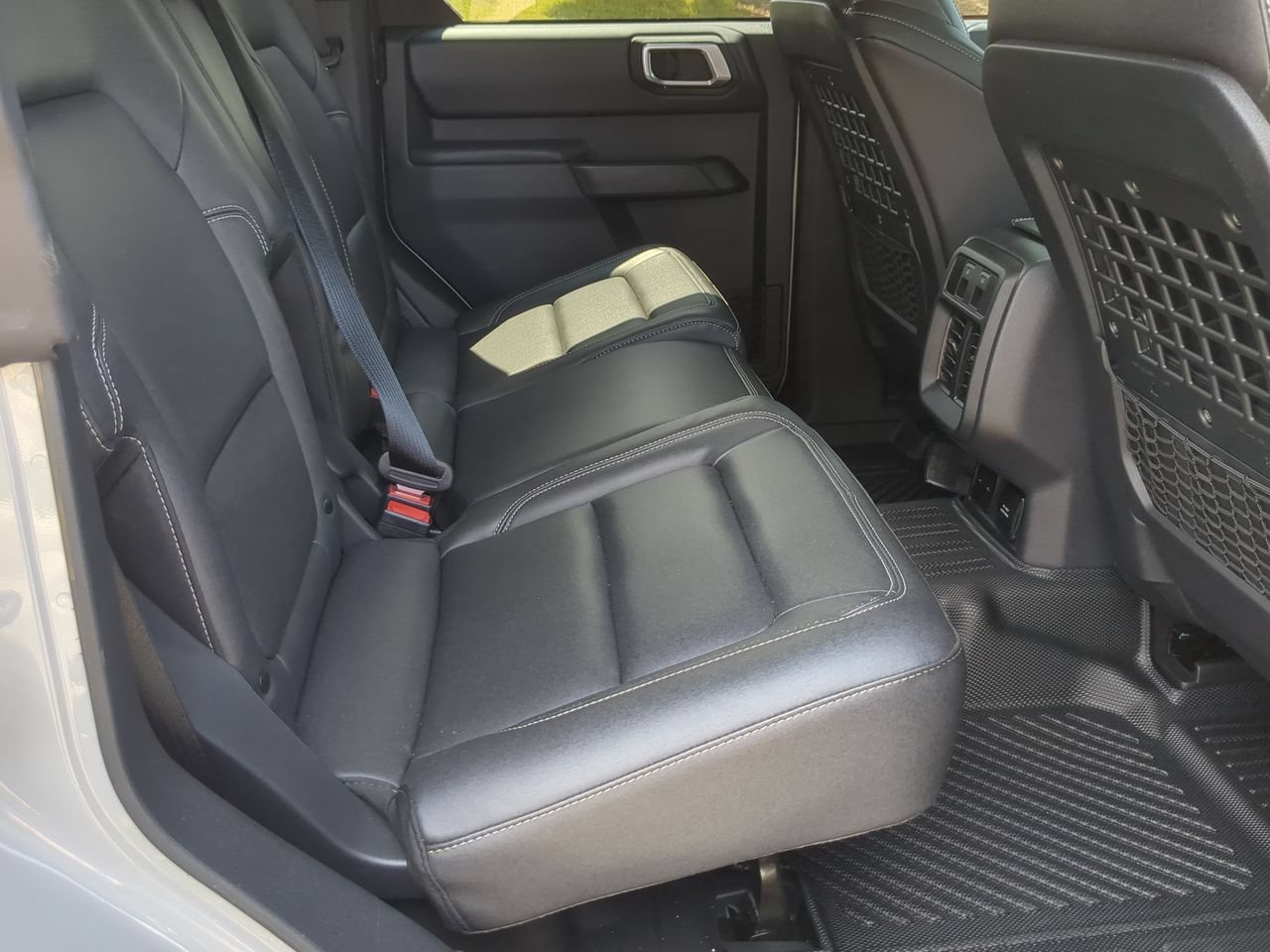Used 2026 Ford Bronco Badlands AWD/4WD image 28
