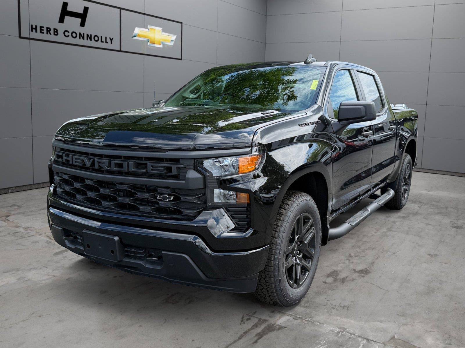New 2026 Chevrolet Silverado 1500 Custom AWD/4WD video 1
