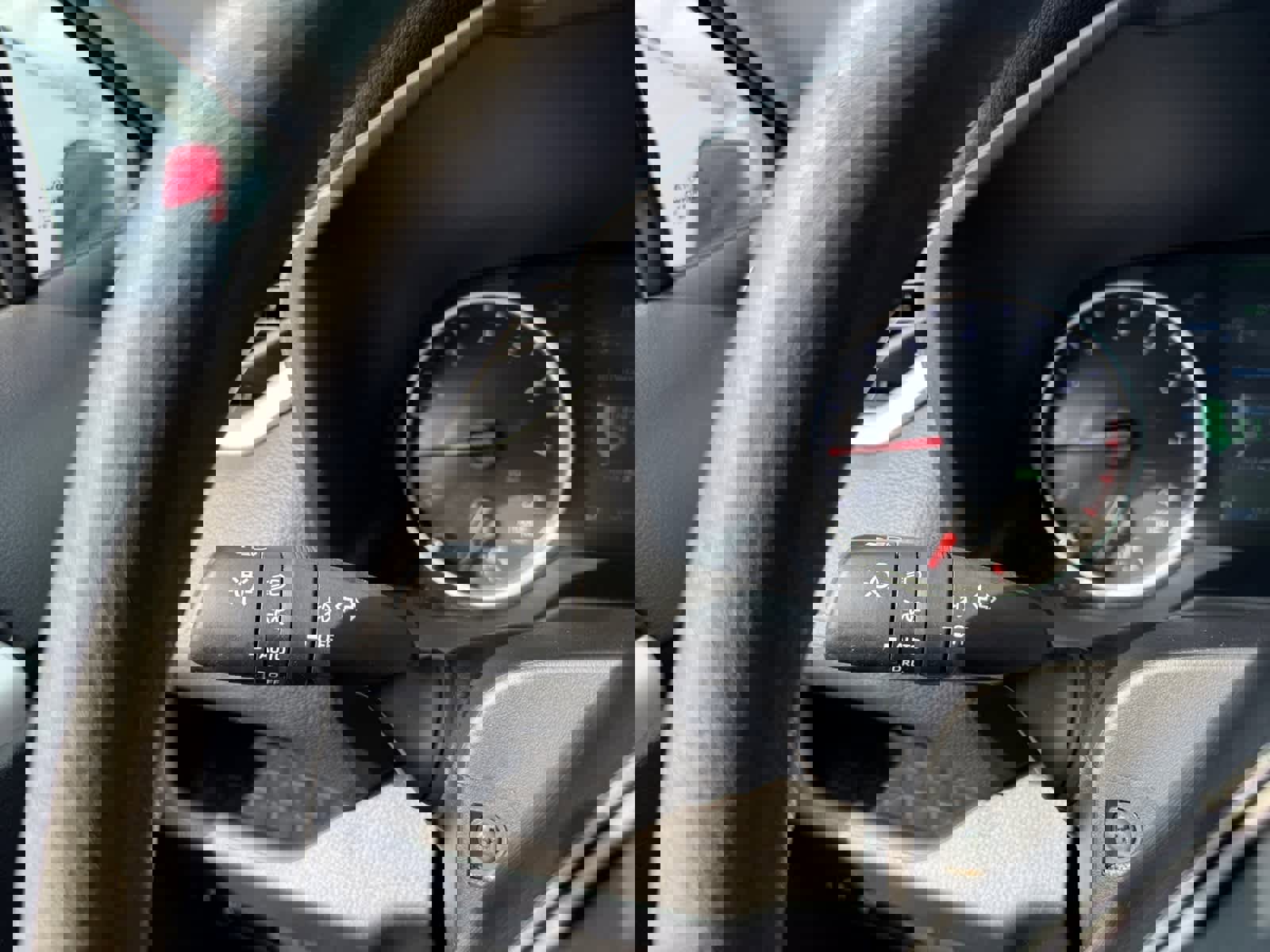 Used 2020 Toyota RAV4 XLE w/ Convenience Package image 20