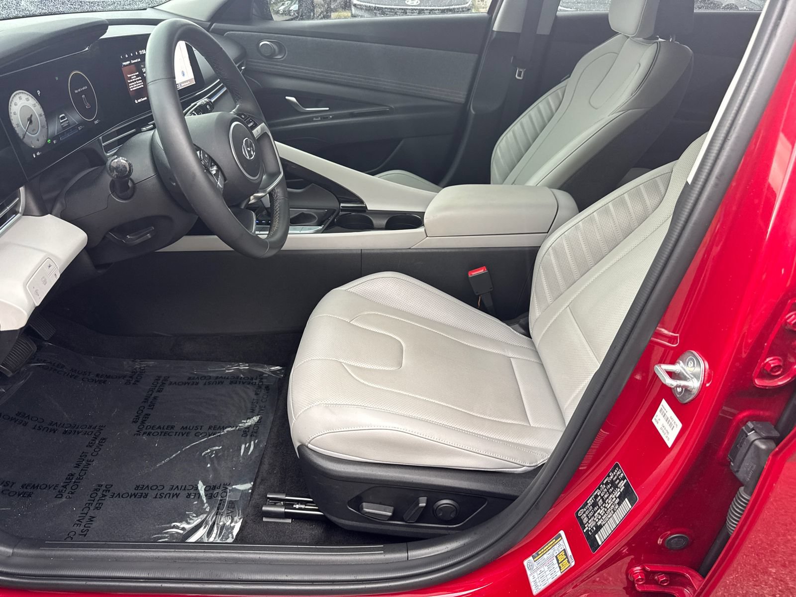 Used 2023 Hyundai Elantra Limited FWD image 9