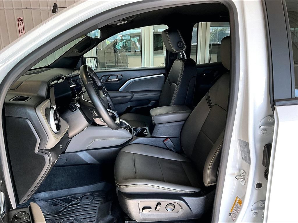 Used 2023 Chevrolet Colorado ZR2 w/ ZR2 Convenience Package III AWD/4WD image 10