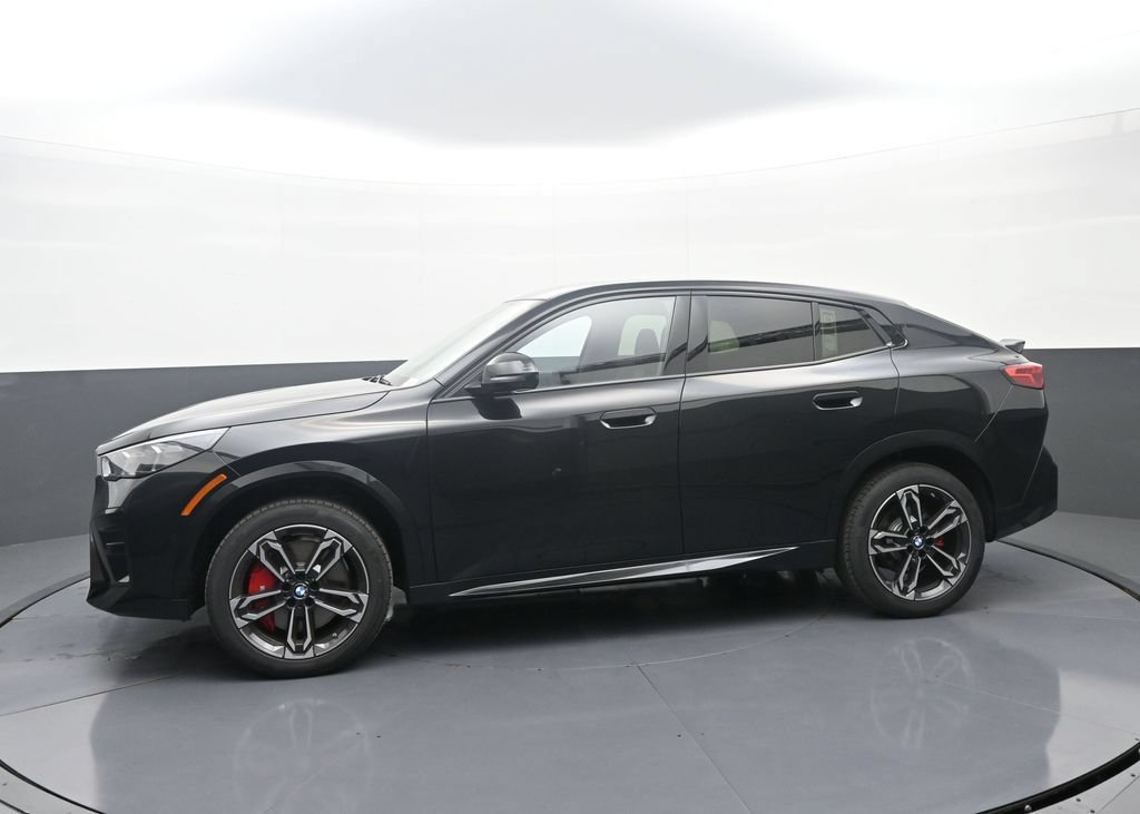 New 2026 BMW X2 xDrive28i w/ Technology Package AWD/4WD image 4