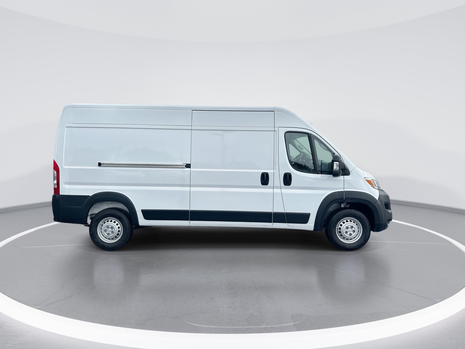 Used 2026 RAM ProMaster 2500 w/ Convenience Group FWD image 10
