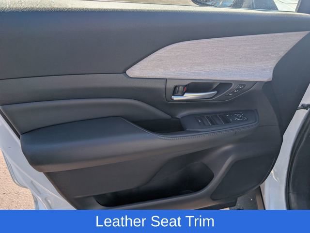 Used 2024 Toyota Grand Highlander Platinum image 15