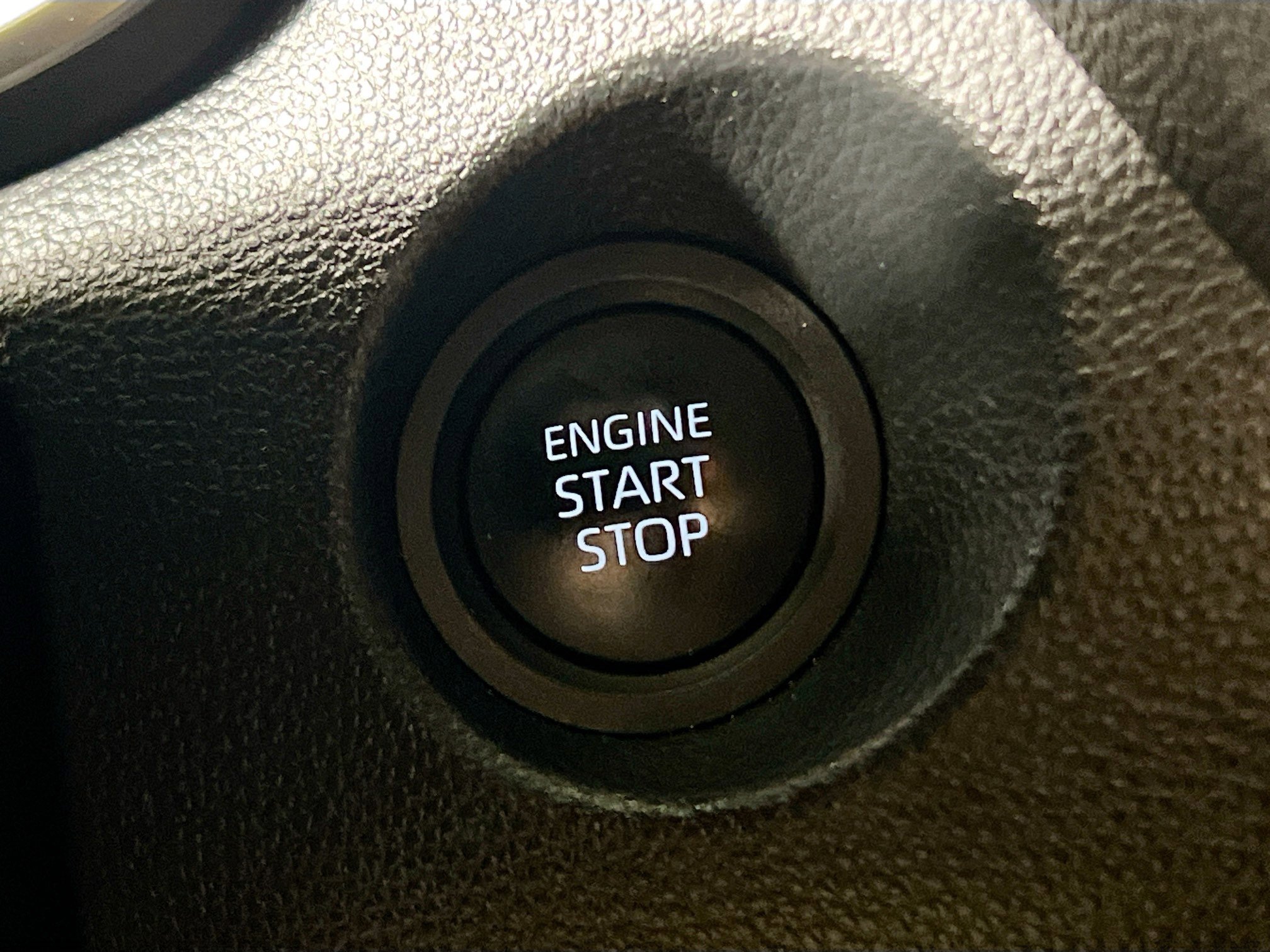 Used 2024 Toyota Corolla Cross XLE image 24