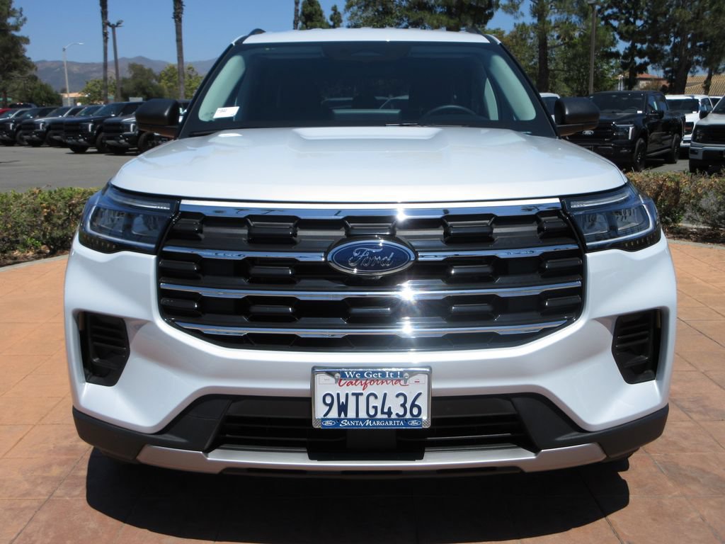 Certified 2026 Ford Explorer Active RWD image 7