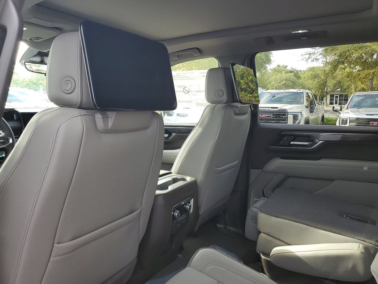 New 2026 GMC Yukon XL Elevation w/ Elevation Premium Package AWD/4WD image 10