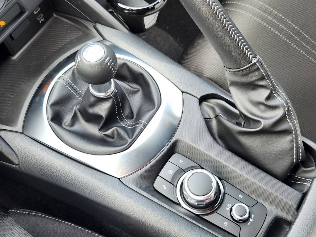 New 2026 MAZDA MX-5 Miata Sport w/ Interior Package RWD image 11