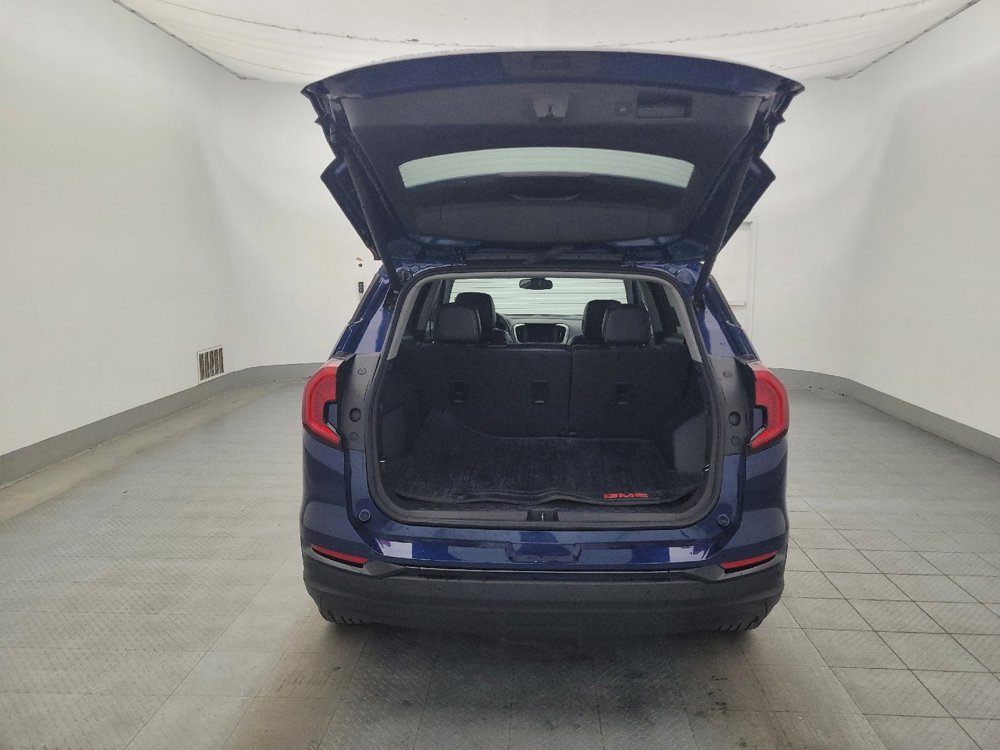 Used 2023 GMC Terrain SLT w/ Tech Package image 29