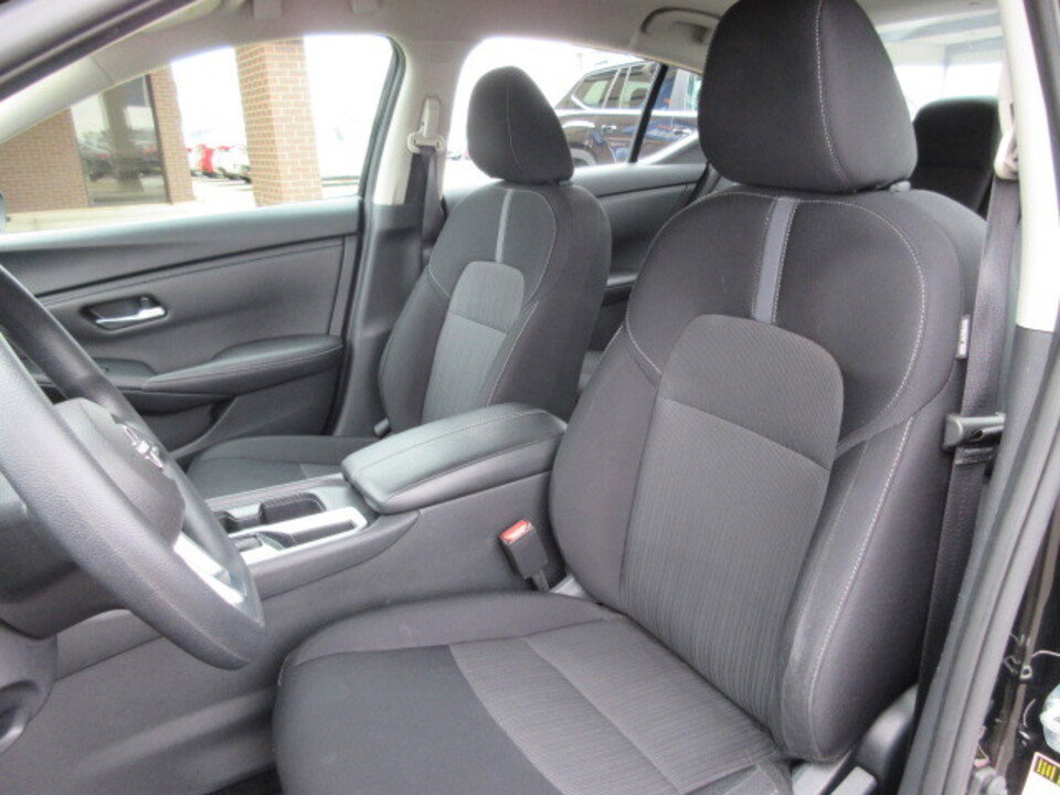 Used 2024 Nissan Sentra SV image 10