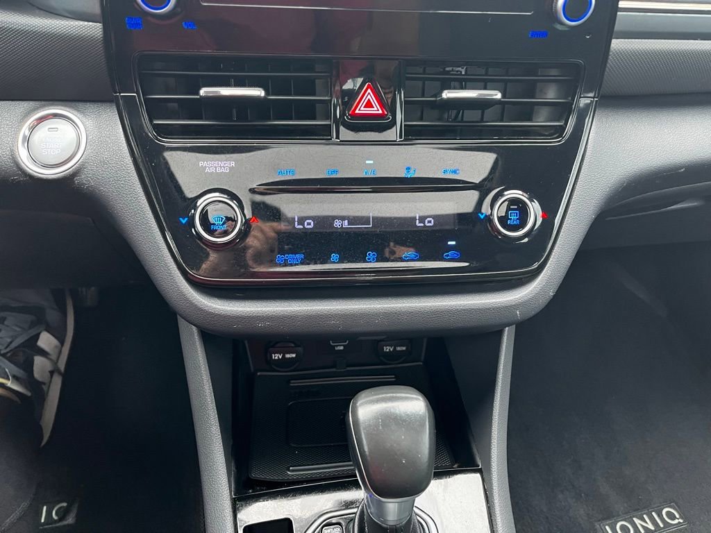 Used 2022 Hyundai Ioniq SEL image 22