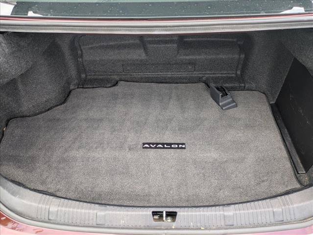 Used 2018 Toyota Avalon Limited w/ Carpet Mat Package FWD image 6