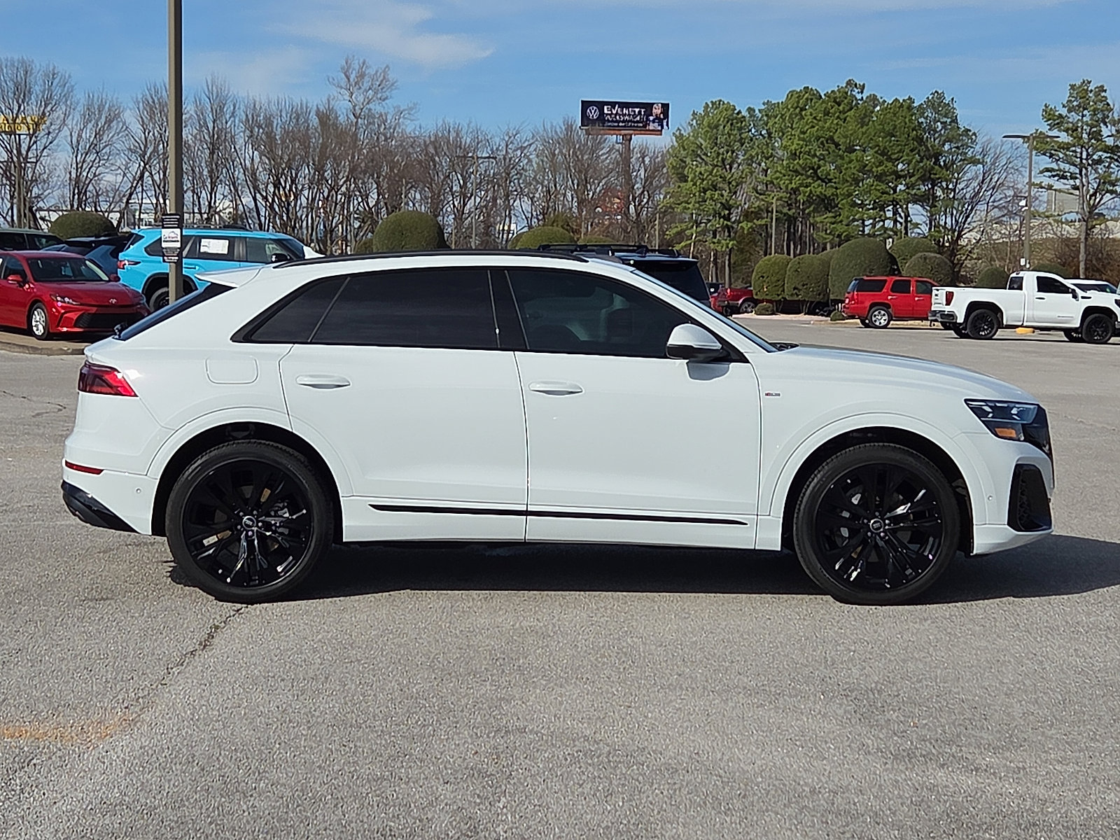 Used 2025 Audi Q8 Prestige AWD/4WD image 6