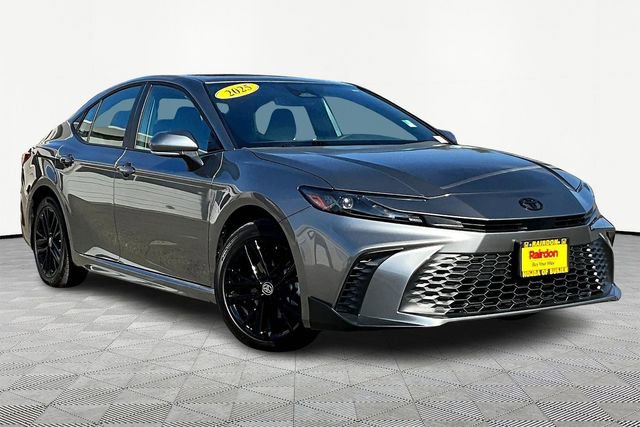 Used 2025 Toyota Camry SE