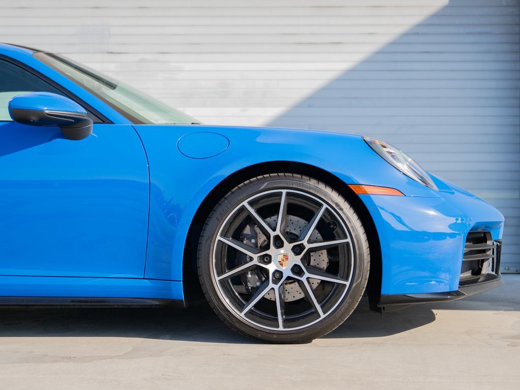 Certified 2025 Porsche 911 Carrera S RWD image 9