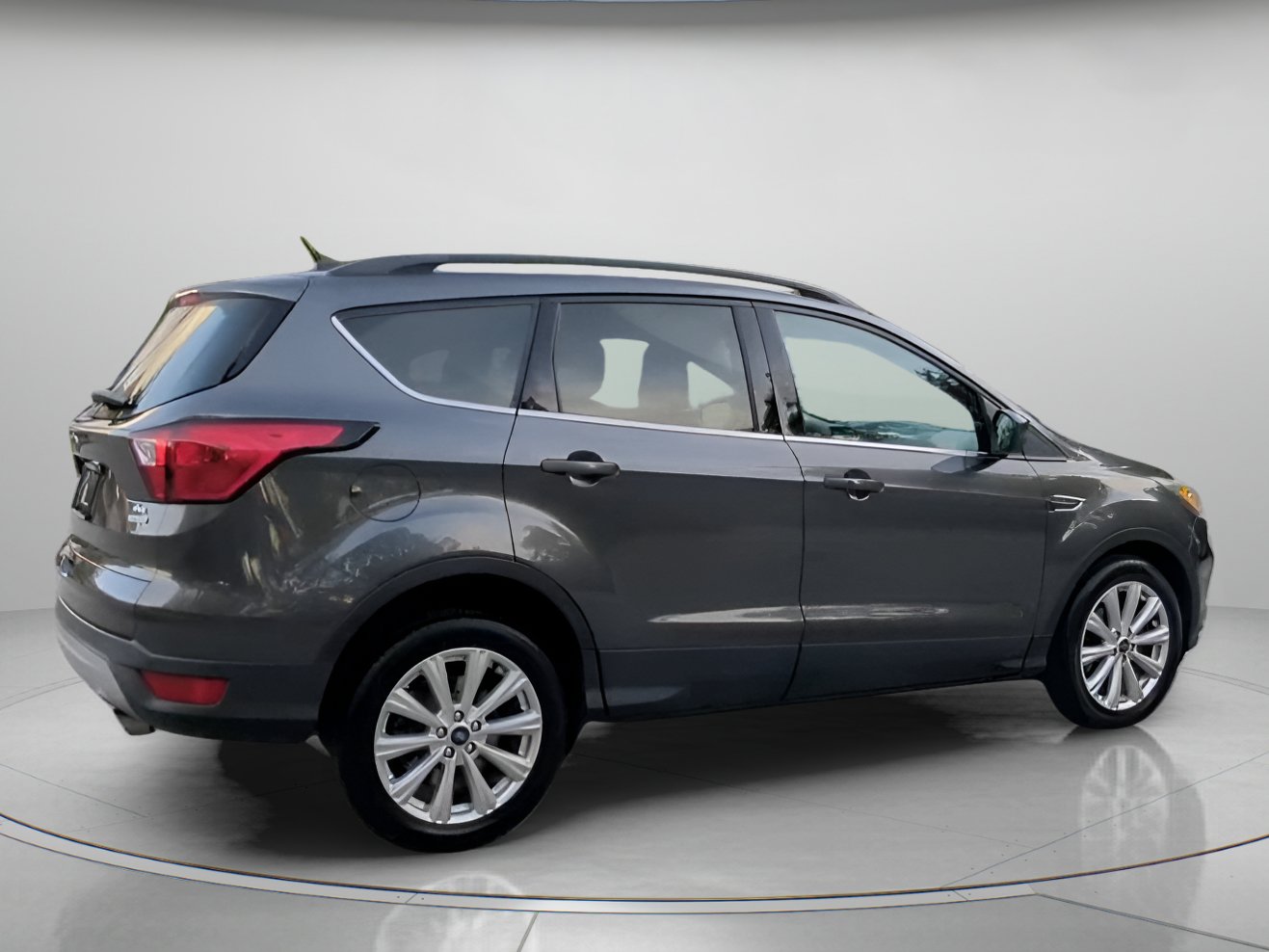 Certified 2019 Ford Escape SEL FWD image 29