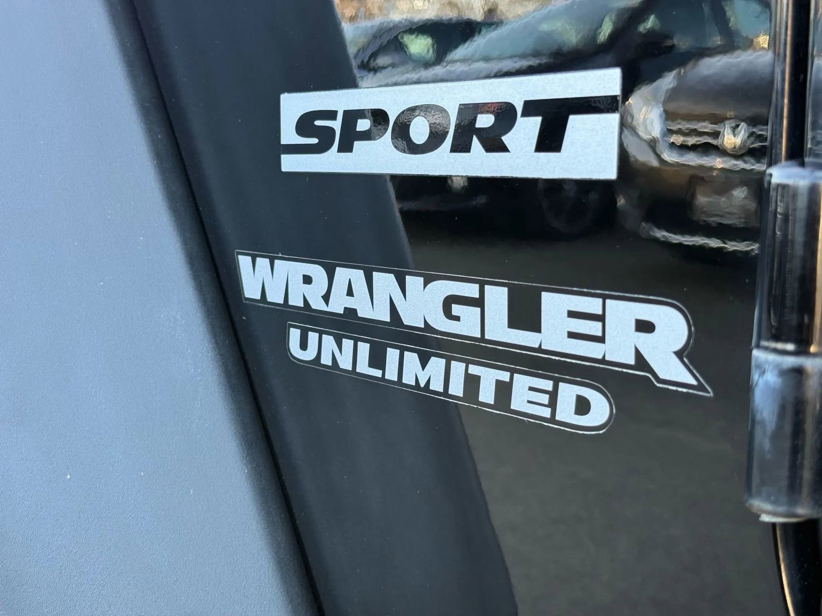 Used 2013 Jeep Wrangler Unlimited Sport image 12