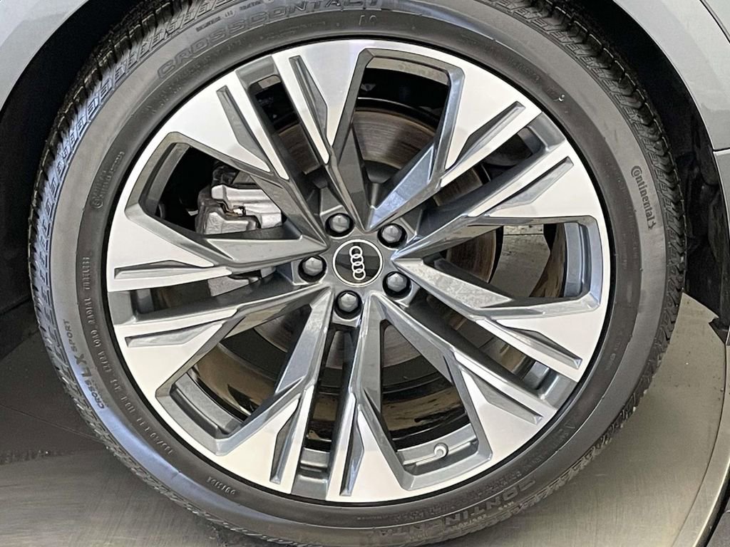 New 2026 Audi Q8 Premium Plus image 12