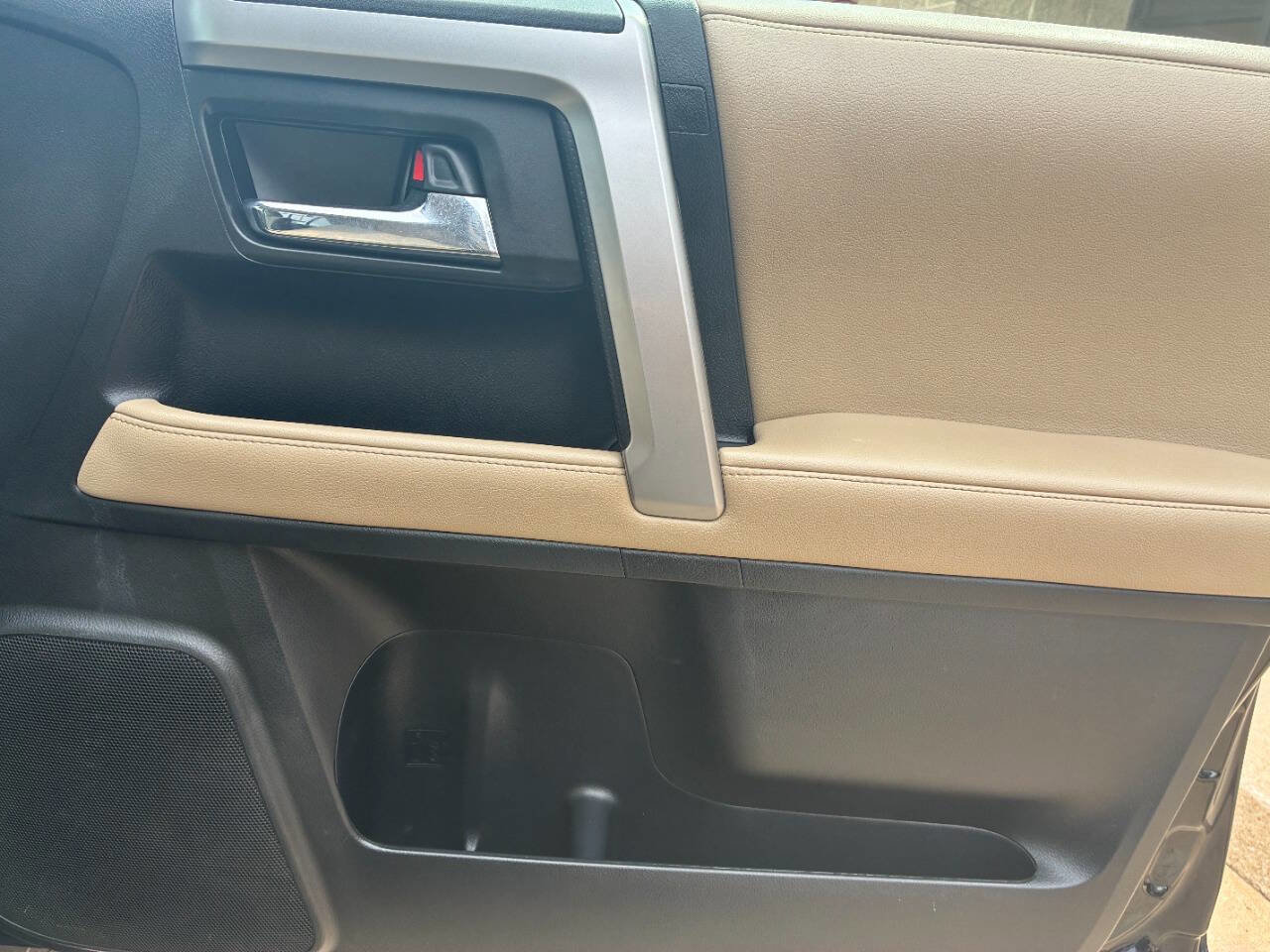 Used 2018 Toyota 4Runner SR5 image 17