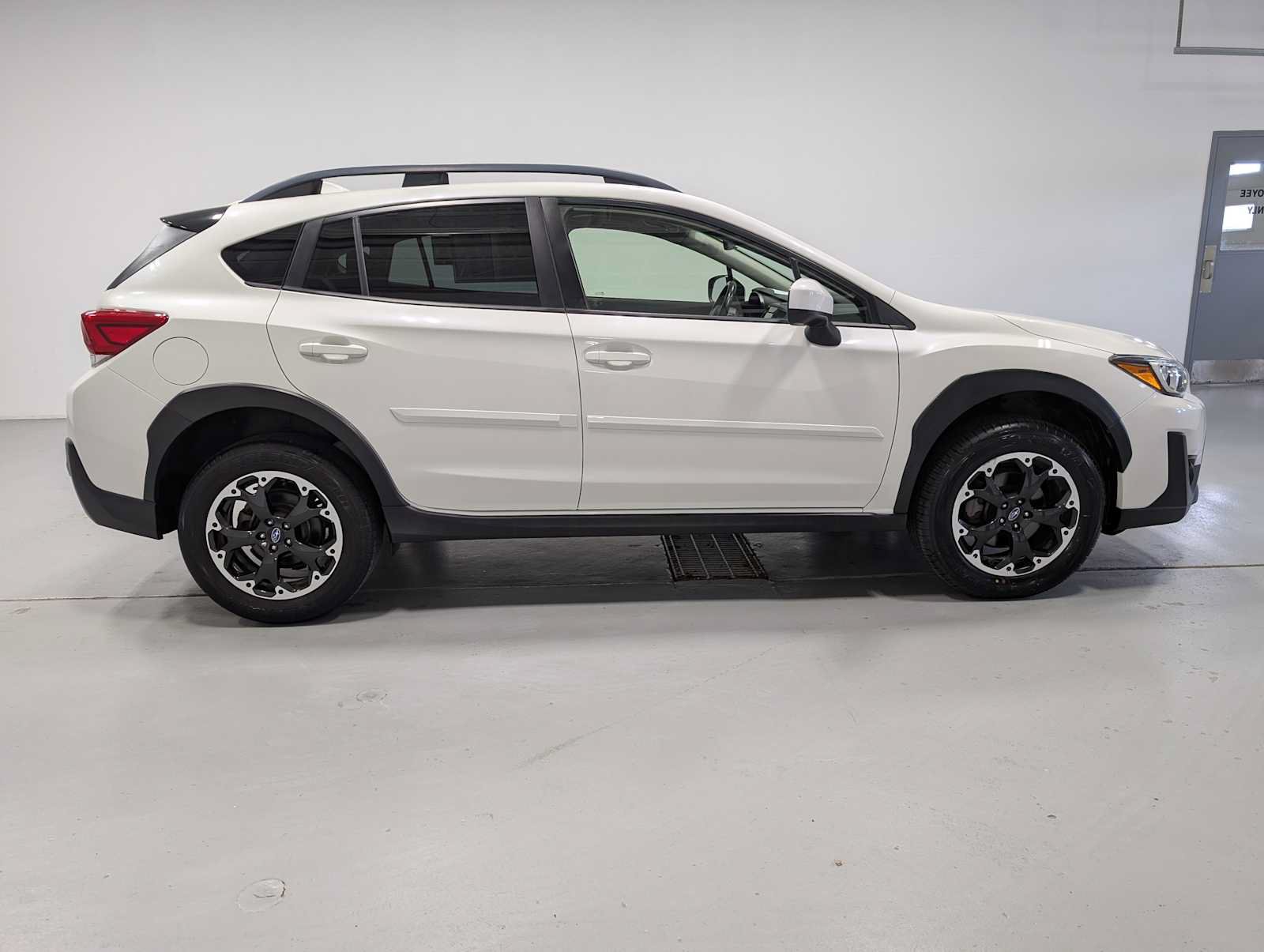 Used 2021 Subaru Crosstrek 2.0i Premium AWD/4WD image 7