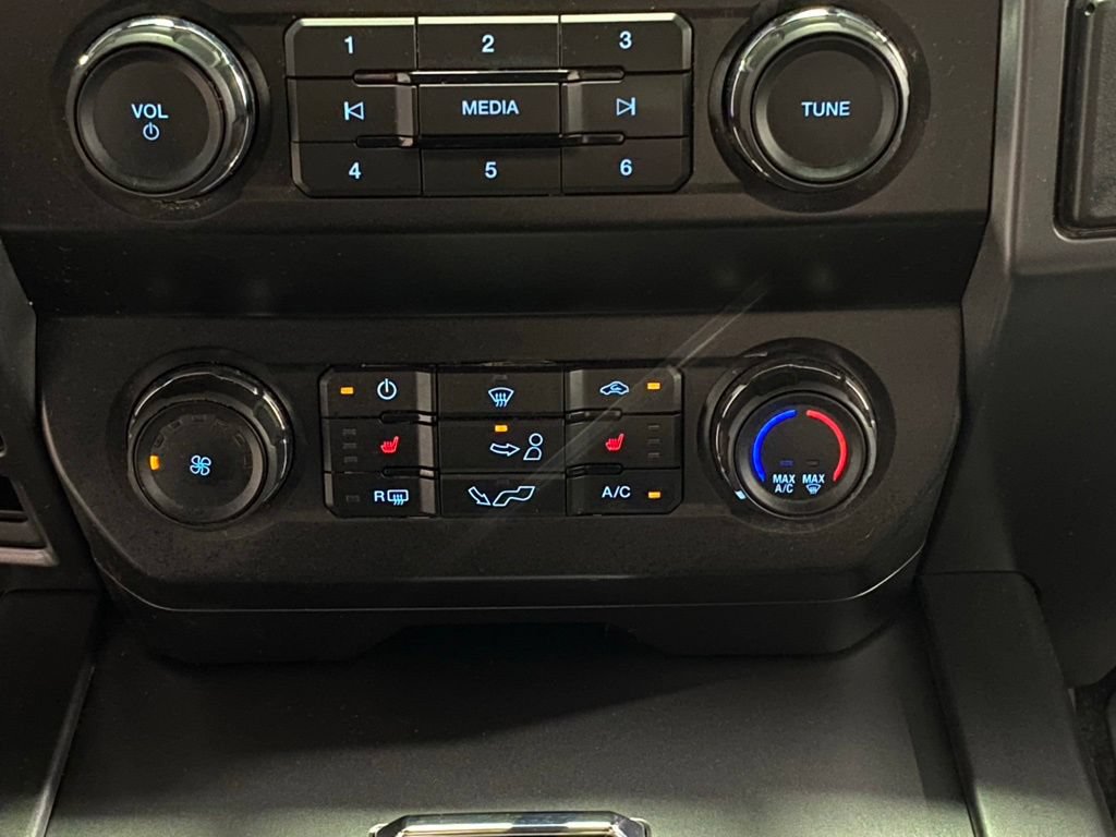 Used 2020 Ford F150 XLT w/ Equipment Group 302A Luxury AWD/4WD image 26