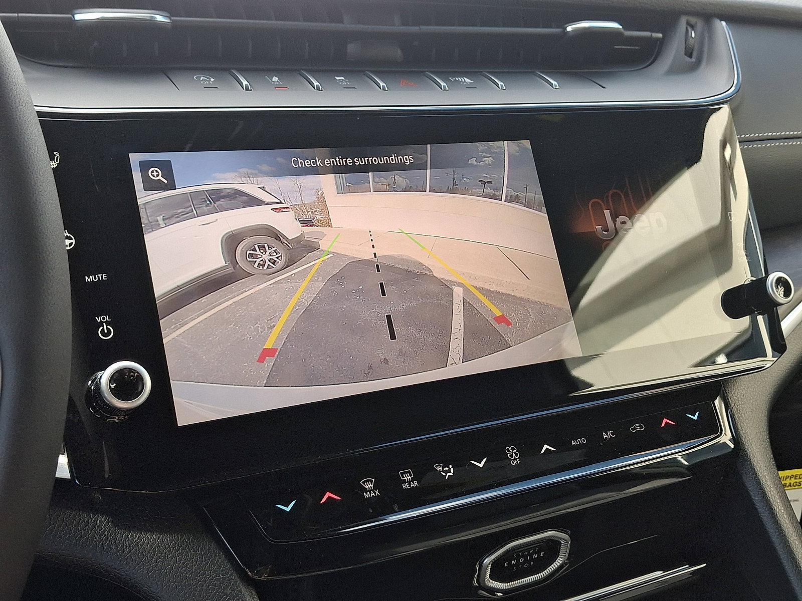 New 2026 Jeep Grand Cherokee Limited image 12