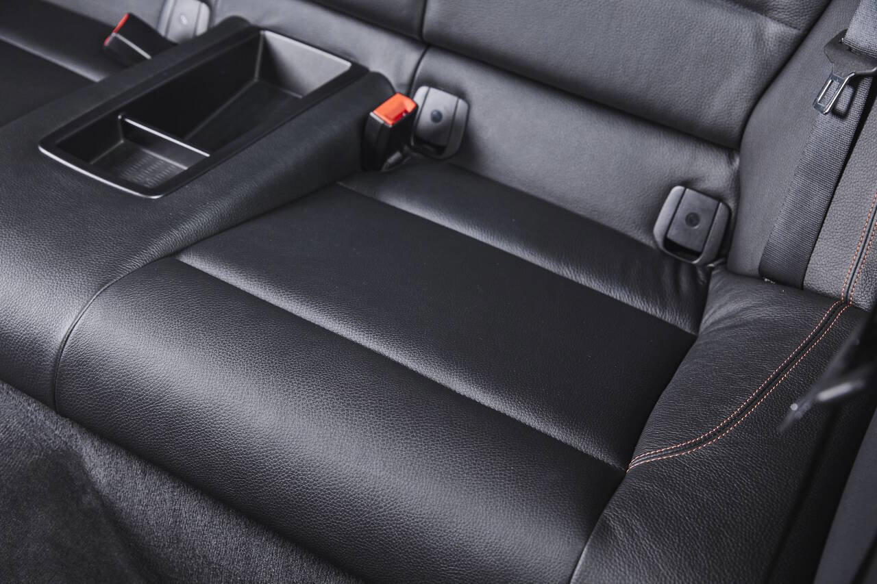 Used 2011 BMW 1 Series M image 66