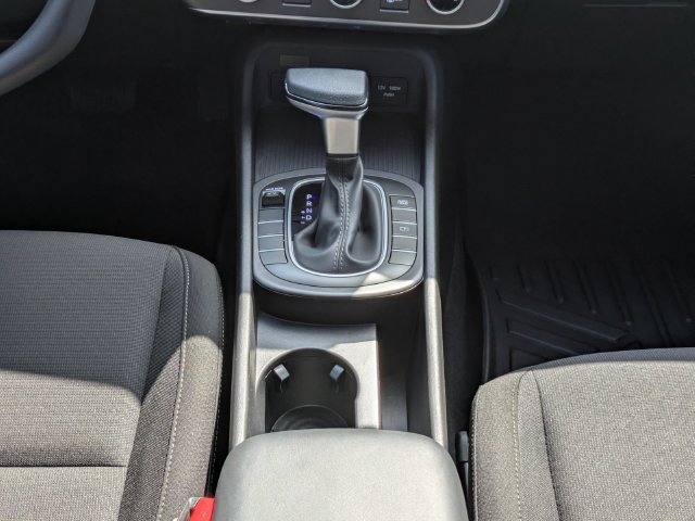 Used 2025 Hyundai Kona SE FWD image 20