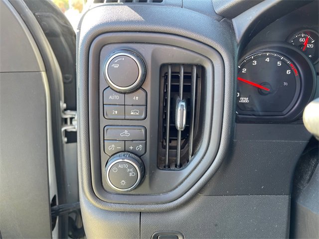 Used 2019 Chevrolet Silverado 1500 Custom w/ Custom Value Package image 19