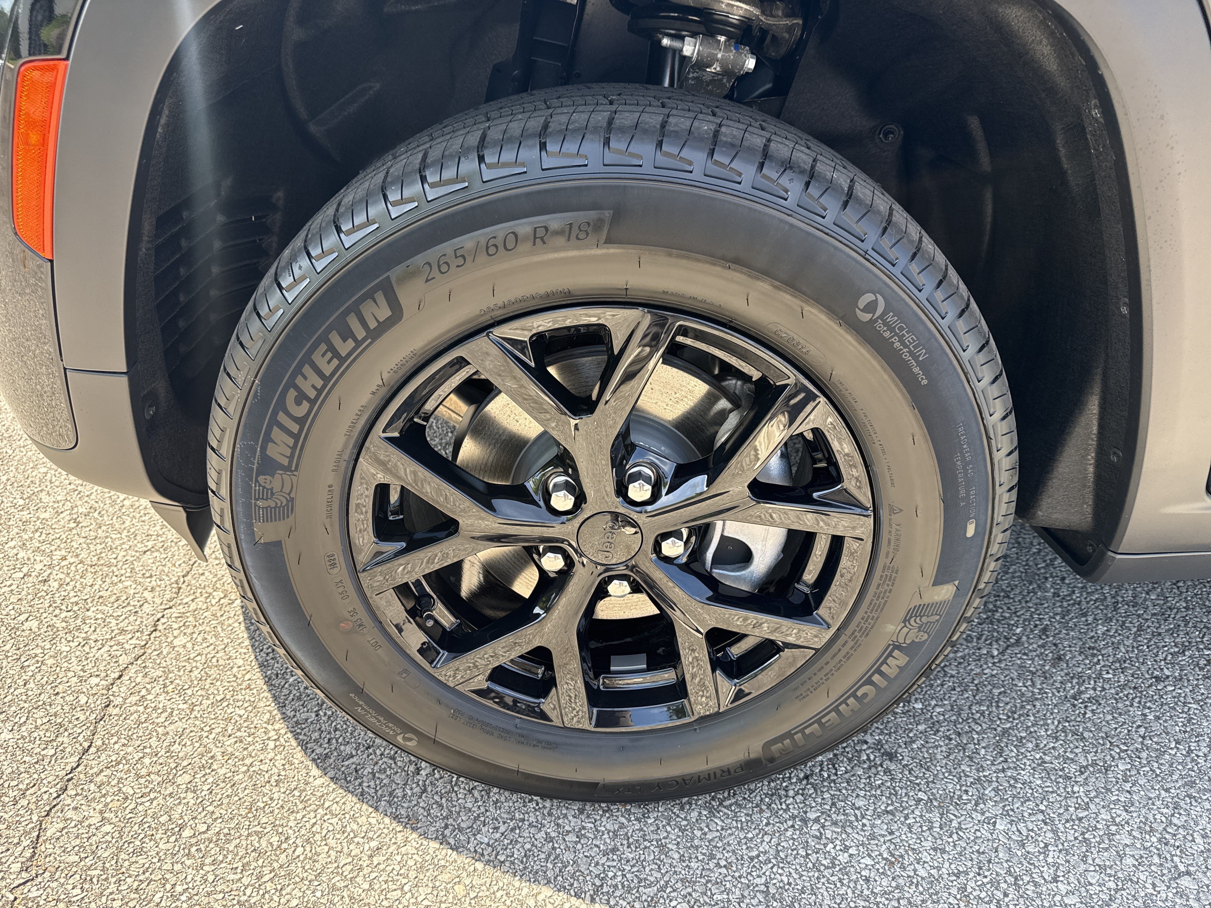 New 2026 Jeep Grand Cherokee Altitude RWD image 12