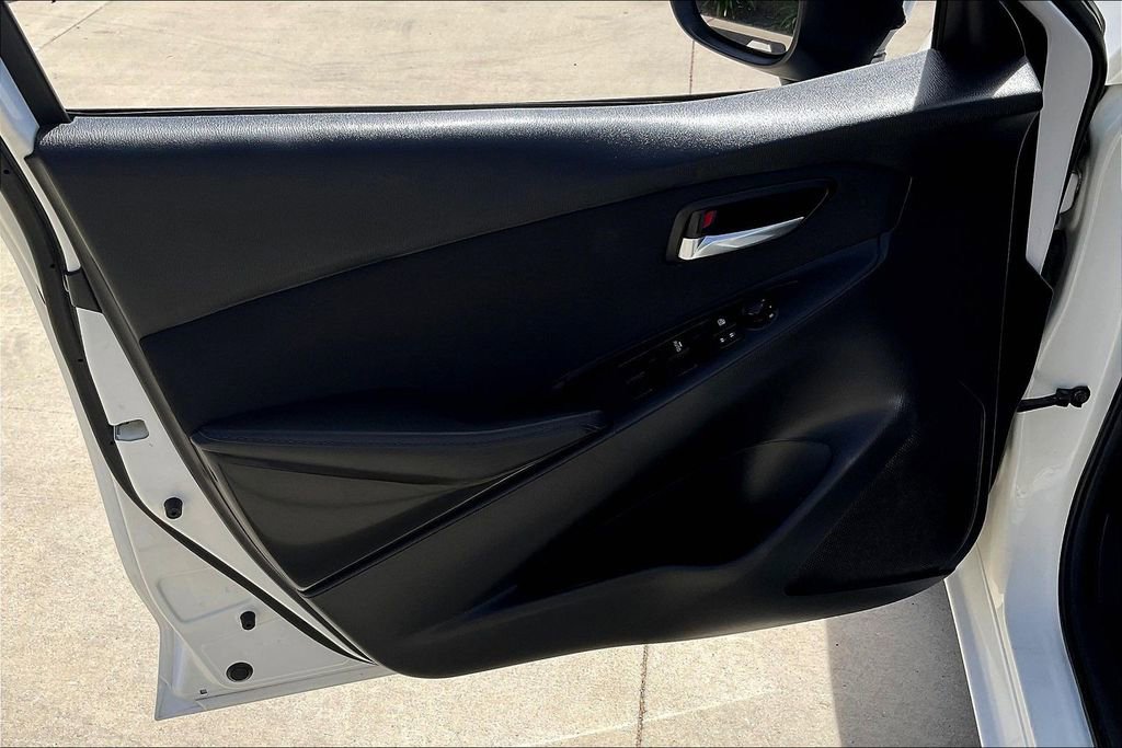 Used 2016 Scion iA FWD image 18