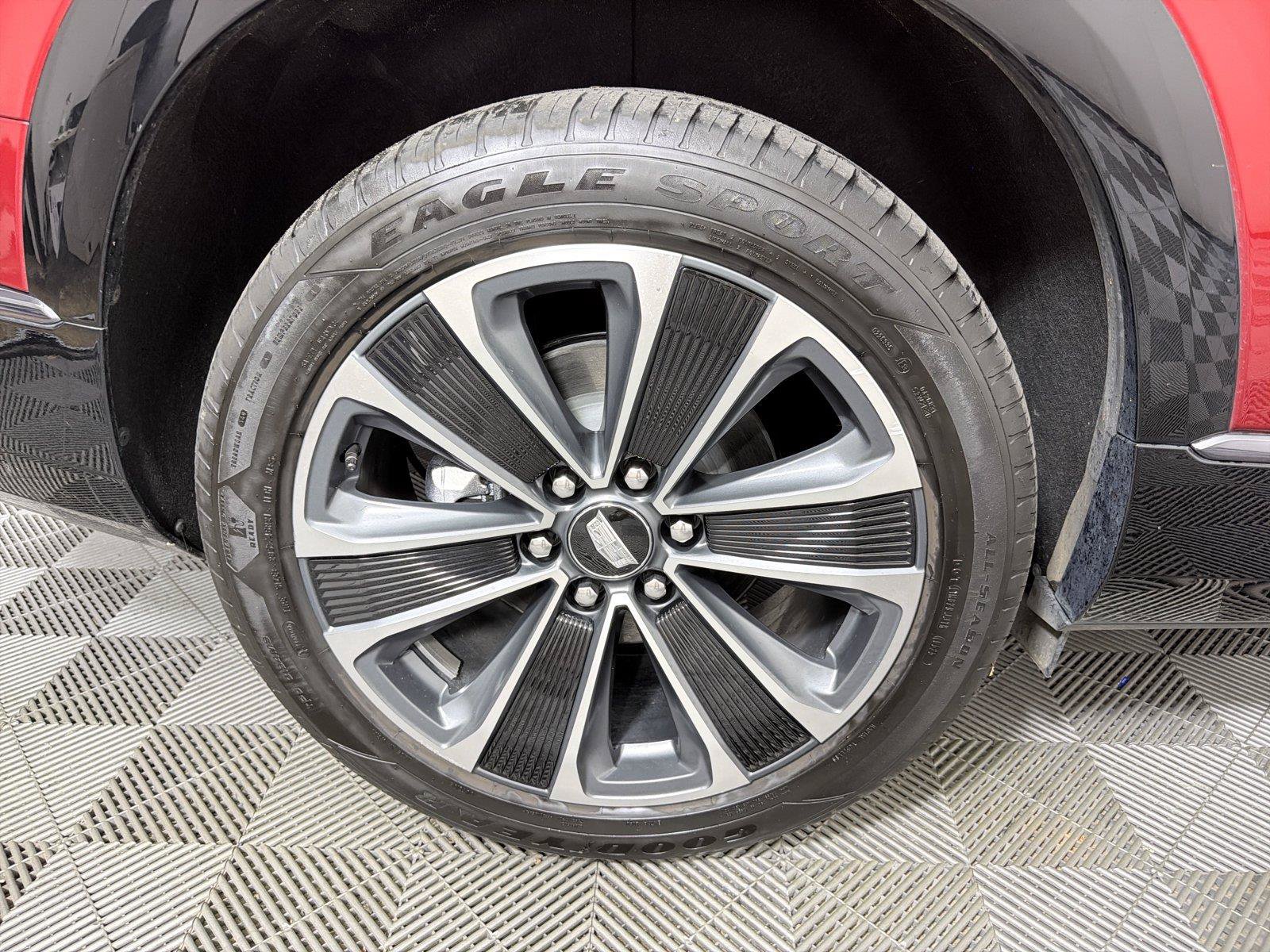 Used 2026 Cadillac Vistiq Sport AWD/4WD image 16