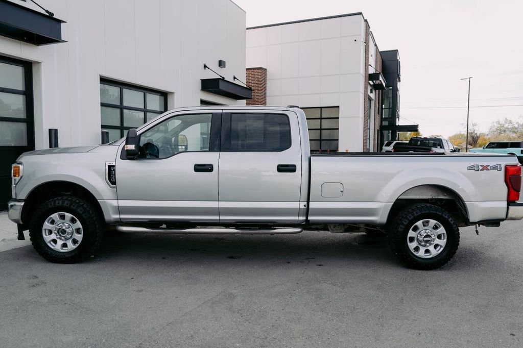 Used 2022 Ford F350 XLT image 4
